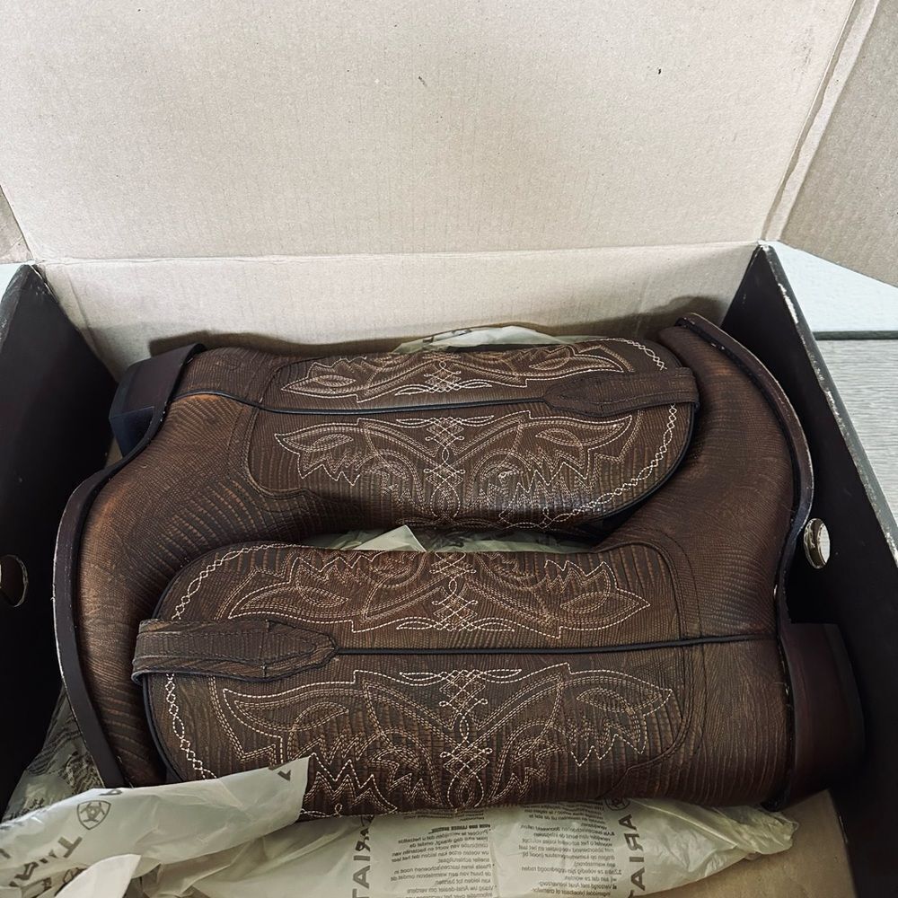 Ariat Alamar Lizard Embossed Cowboy Boots - Picture 3 of 11